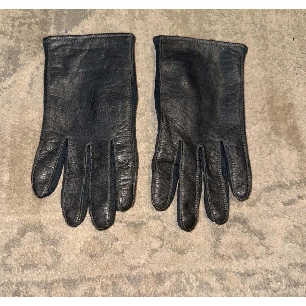 Womens genuine leather Gray gloves Sz Small